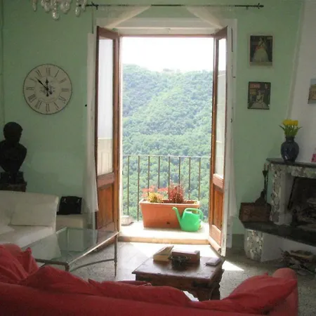 Διαμέρισμα Views Of Mountains And The Sea *