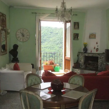 Διαμέρισμα Views Of Mountains And The Sea *